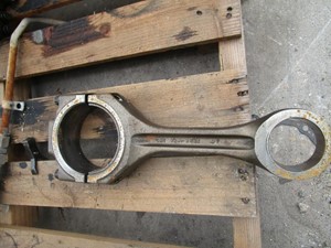 Used CAT C-15 Piston & Rod Image