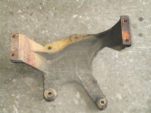 Used CAT Bracket Image