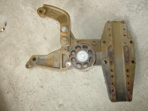 Used CAT Bracket (Stock #32988)) Part Image