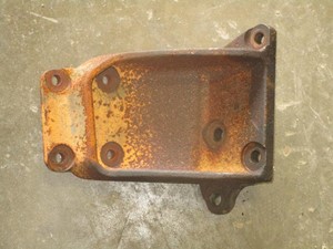 Used CAT Bracket (Stock #72099)) Part Image