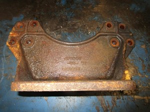 Used CAT Engine Mount Image