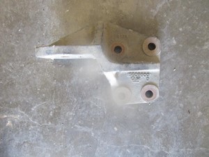 Used CAT Engine Mount Image