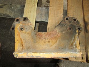 Used CAT Engine Mount Image