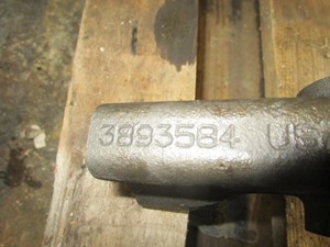 Used CUMMINS ISM Rocker Arm (Stock #64736)) Part Image