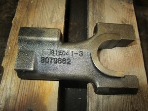 Used CUMMINS ISM Rocker Arm (Stock #64735)) Part Image
