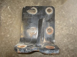 Used CUMMINS Engine Mount Image
