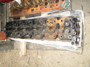 Used DETROIT DD15 Head Image