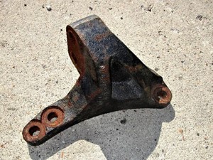 Used DETROIT Bracket (Stock #47656)) Part Image