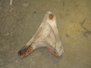 Used DETROIT Engine Mount (Stock #71561)) Part Image