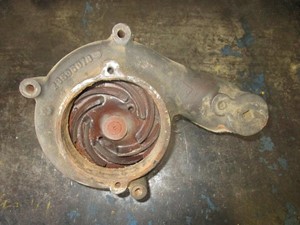 Used DETROIT Water Pump (Stock #73078)) Part Image