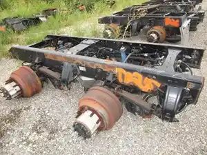 Used EATON DSP40 Axle, Complete Rear (Stock #95213)) Part Image