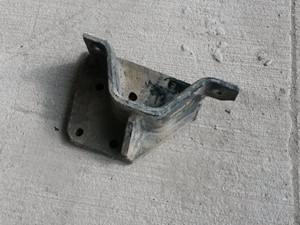 Used FORD Engine Mount Image