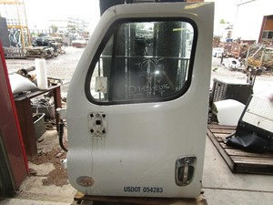 Used FREIGHTLINER CASCADIA Door (Stock #71803)) Part Image