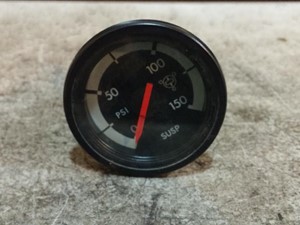 Used FREIGHTLINER CENTURY Instrument Cluster (Stock #31448)) Part Image