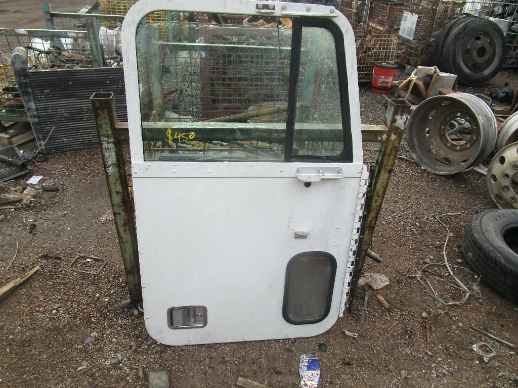 FREIGHTLINER CLASSIC XL (Stock 67236) Doors TPI
