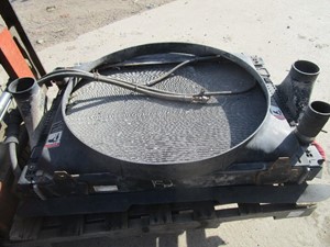 Used FREIGHTLINER COLUMBIA Cooling Assembly (Stock #68074)) Part Image