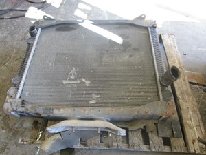 Used FREIGHTLINER COLUMBIA Radiator (Stock #59541)) Part Image