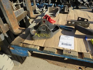 Used FREIGHTLINER Bracket (Stock #84090)) Part Image