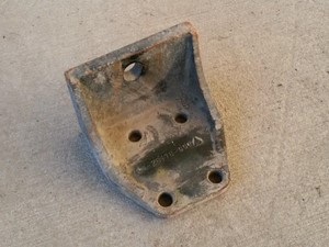 Used FREIGHTLINER Engine Mount Image