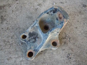Used FREIGHTLINER Engine Mount Image
