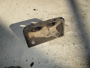 Used FREIGHTLINER Engine Mount Image