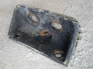 Used FREIGHTLINER Engine Mount Image