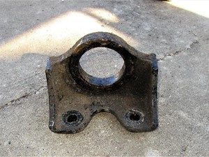 Used FREIGHTLINER Engine Mount Image