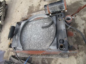 Used GMC Radiator (Stock #66632)) Part Image