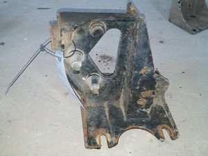 Used INTERNATIONAL Bracket (Stock #30280)) Part Image