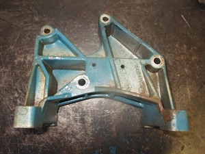 Used INTERNATIONAL Bracket (Stock #75985)) Part Image