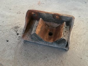 Used INTERNATIONAL Engine Mount (Stock #28261)) Part Image