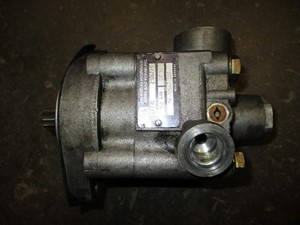 Used LUK LF73C Steering Pump (Stock #81082)) Part Image