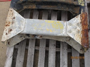 Used MACK Bracket (Stock #T3677)) Part Image