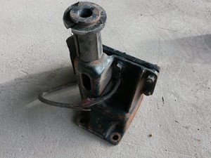Used MACK Bracket (Stock #28204)) Part Image