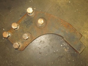 Used MACK Engine Mount (Stock #77297)) Part Image