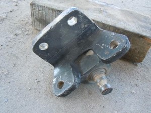 Used MACK Spring, Rear Leaf Hanger (Stock #27909)) Part Image