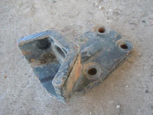 Used MERCEDES Engine Mount (Stock #19795)) Part Image