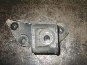 Used PACCAR Engine Mount Image