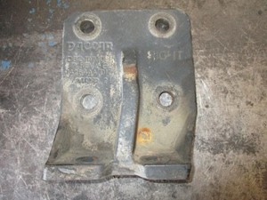 Used PACCAR Engine Mount Image
