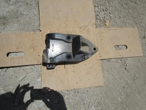 Used PETERBILT 379 Bracket Image