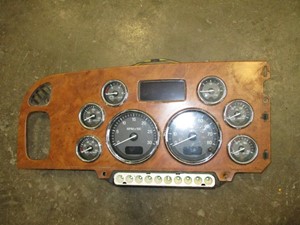 Used PETERBILT 386 Instrument Cluster (Stock #80160)) Part Image