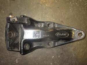 Used PETERBILT 387 Bracket (Stock #70743)) Part Image