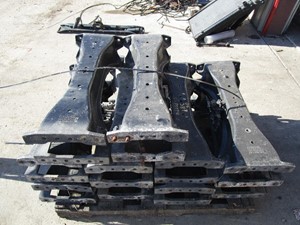 Used PETERBILT 387 Bracket (Stock #59810)) Part Image