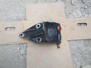 Used PETERBILT Bracket (Stock #61591)) Part Image