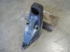 Used PETERBILT Bracket (Stock #27702)) Part Image