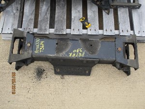 Used PETERBILT Bracket (Stock #T3674)) Part Image