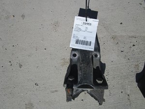 Used PETERBILT Bracket (Stock #31953)) Part Image