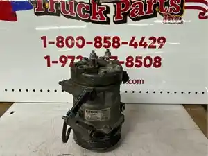 Used SANDEN U4106 A/C Compressor (Stock #98282)) Part Image