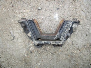 Used STERLING Engine Mount (Stock #49718)) Part Image