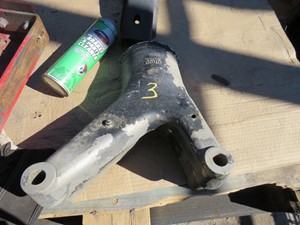 Used VOLVO Bracket (Stock #84133)) Part Image